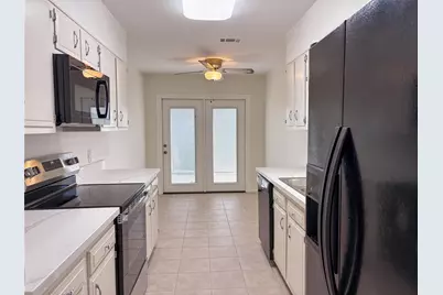 6814 Marshall Place Drive, Beaumont, TX 77706 - Photo 6