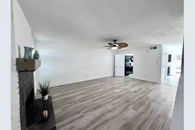 9901 Sharpcrest Street #M6, Houston, TX 77036 - Photo 12