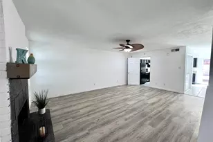 9901 Sharpcrest St, Houston, TX 77036 - Photo 12