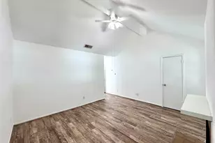 9901 Sharpcrest St, Houston, TX 77036 - Photo 18