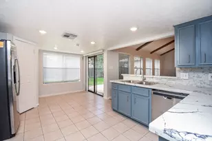 14418 Royal Hill Dr, Houston, TX 77083 - Photo 10