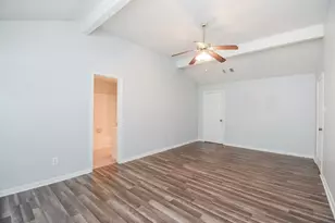 14418 Royal Hill Dr, Houston, TX 77083 - Photo 16