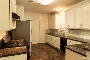 10904 Panther Ct, Houston, TX 77099 - Photo 24
