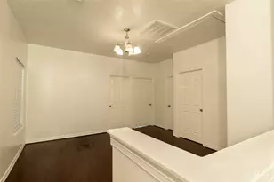 10904 Panther Ct, Houston, TX 77099 - Photo 14