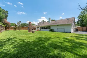 2406 Blue Water Ln, Houston, TX 77018 - Photo 42