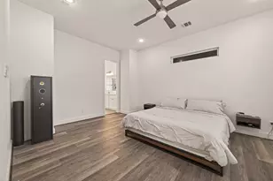 315 Cyclamen St, Houston, TX 77018 - Photo 12