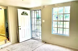 7603 Greendown St, Houston, TX 77087 - Photo 8
