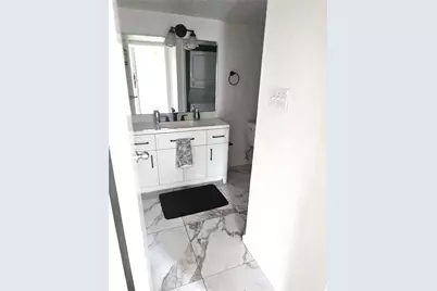 3025 Walnut Bend #35, Houston, TX 77042 - Photo 8
