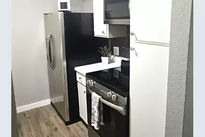 3025 Walnut Bend #35, Houston, TX 77042 - Photo 4