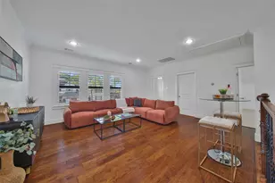 1236 Chamboard Ln, Houston, TX 77018 - Photo 32
