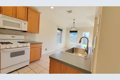 4822 Bonny Loch Lane, Houston, TX 77084 - Photo 10