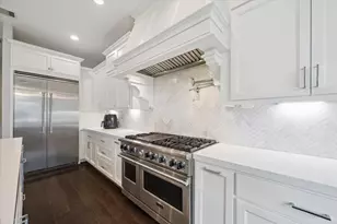 4122 Durness Way, Houston, TX 77025 - Photo 10