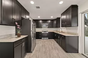 11118 Stroud Dr, Houston, TX 77072 - Photo 8