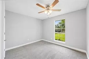 9806 Tanager Ln, Conroe, TX 77385 - Photo 12