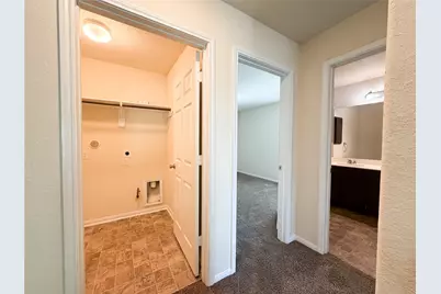 8223 Quiet Prairie Trail, Houston, TX 77049 - Photo 16