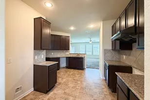8223 Quiet Prairie Trail, Houston, TX 77049 - Photo 8
