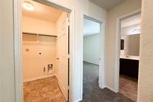 8223 Quiet Prairie Trail, Houston, TX 77049 - Photo 16