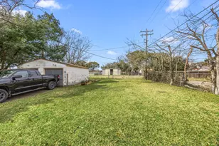 505 13th St N, Texas City, TX 77590 - Photo 14