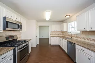 2914 Silent Dr, Sugar Land, TX 77498 - Photo 16