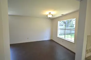 2914 Silent Dr, Sugar Land, TX 77498 - Photo 12