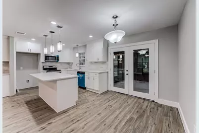5535 Elm Springs Drive, Houston, TX 77048 - Photo 22