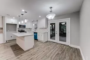 5535 Elm Springs Dr, Houston, TX 77048 - Photo 22