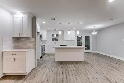 5535 Elm Springs Drive, Houston, TX 77048 - Photo 12