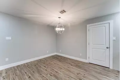 5535 Elm Springs Drive, Houston, TX 77048 - Photo 10