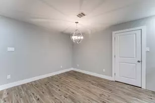 5535 Elm Springs Dr, Houston, TX 77048 - Photo 10