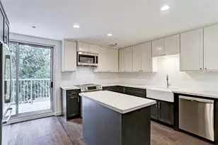 121 N Post Oak Ln, Houston, TX 77024 - Photo 8