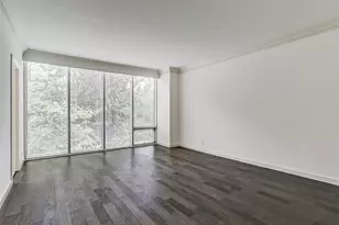 121 N Post Oak Ln, Houston, TX 77024 - Photo 14