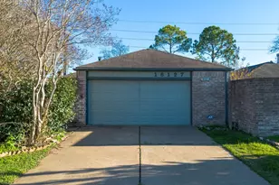 16127 Olive Glen Dr, Houston, TX 77082 - Photo 2