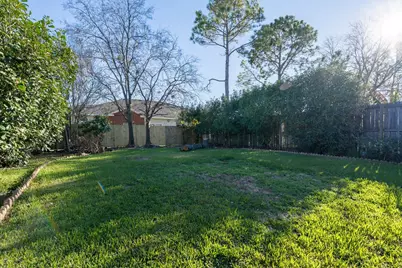 16127 Olive Glen Drive, Houston, TX 77082 - Photo 32