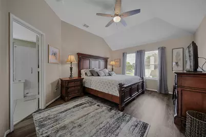 9514 Trailing Moss Drive, Houston, TX 77064 - Photo 18