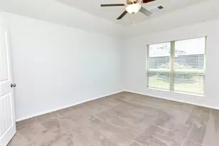 6718 Coral Bells Ln, Dickinson, TX 77539 - Photo 16