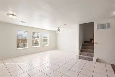 4927 S Cancun Drive, Houston, TX 77045 - Photo 2