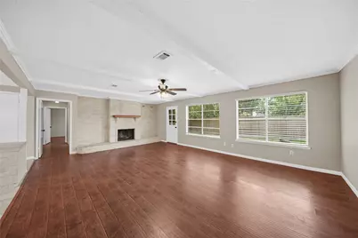 16306 Forest Bend Avenue, Friendswood, TX 77546 - Photo 4