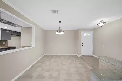 16306 Forest Bend Avenue, Friendswood, TX 77546 - Photo 2
