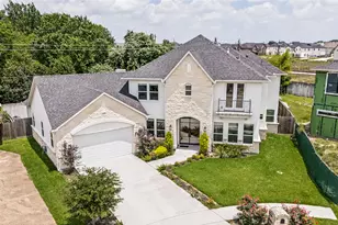 8002 N Circle Dr, Houston, TX 77071 - Photo 2