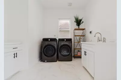 8002 N Circle Drive, Houston, TX 77071 - Photo 18