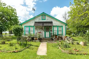 233 Hamilton St, West Columbia, TX 77486 - Photo 8