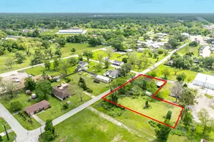 233 Hamilton St, West Columbia, TX 77486 - Photo 6