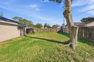 5002 Cedar Creek Dr, Dickinson, TX 77539 - Photo 38