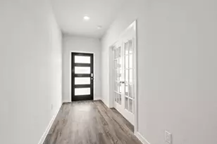 117 Bayou Bend Court, Angleton, TX 77515 - Photo 2