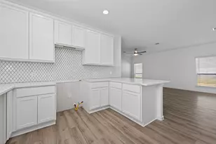 9718 Enclave Ridge Rd, Willis, TX 77318 - Photo 12