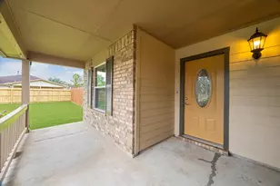 3402 Fox Ct, Pearland, TX 77581 - Photo 4