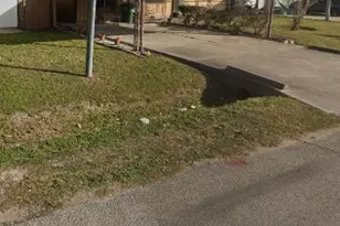 3226 Stallings Dr, Houston, TX 77088 - Photo 2