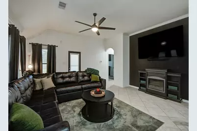 1346 Tee Time Court, Crosby, TX 77532 - Photo 10