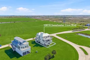 10818 Sweetwater Cove Blvd, Galveston, TX 77554 - Photo 32