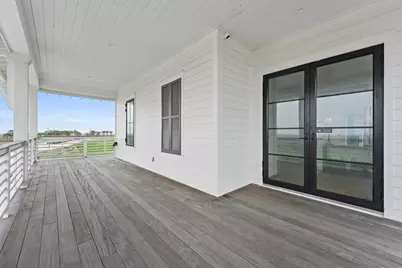 10818 Sweetwater Cove Boulevard, Galveston, TX 77554 - Photo 8